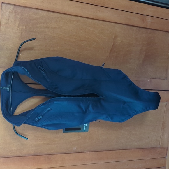 New Magicsuit by Miracle Suit For Chico's One Piece Scuba Swim Suit 10